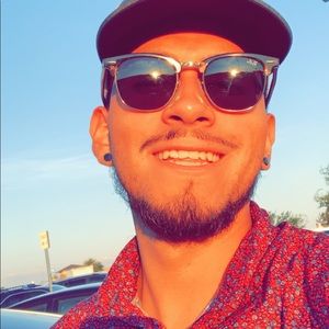 Meet your Posher, Victor